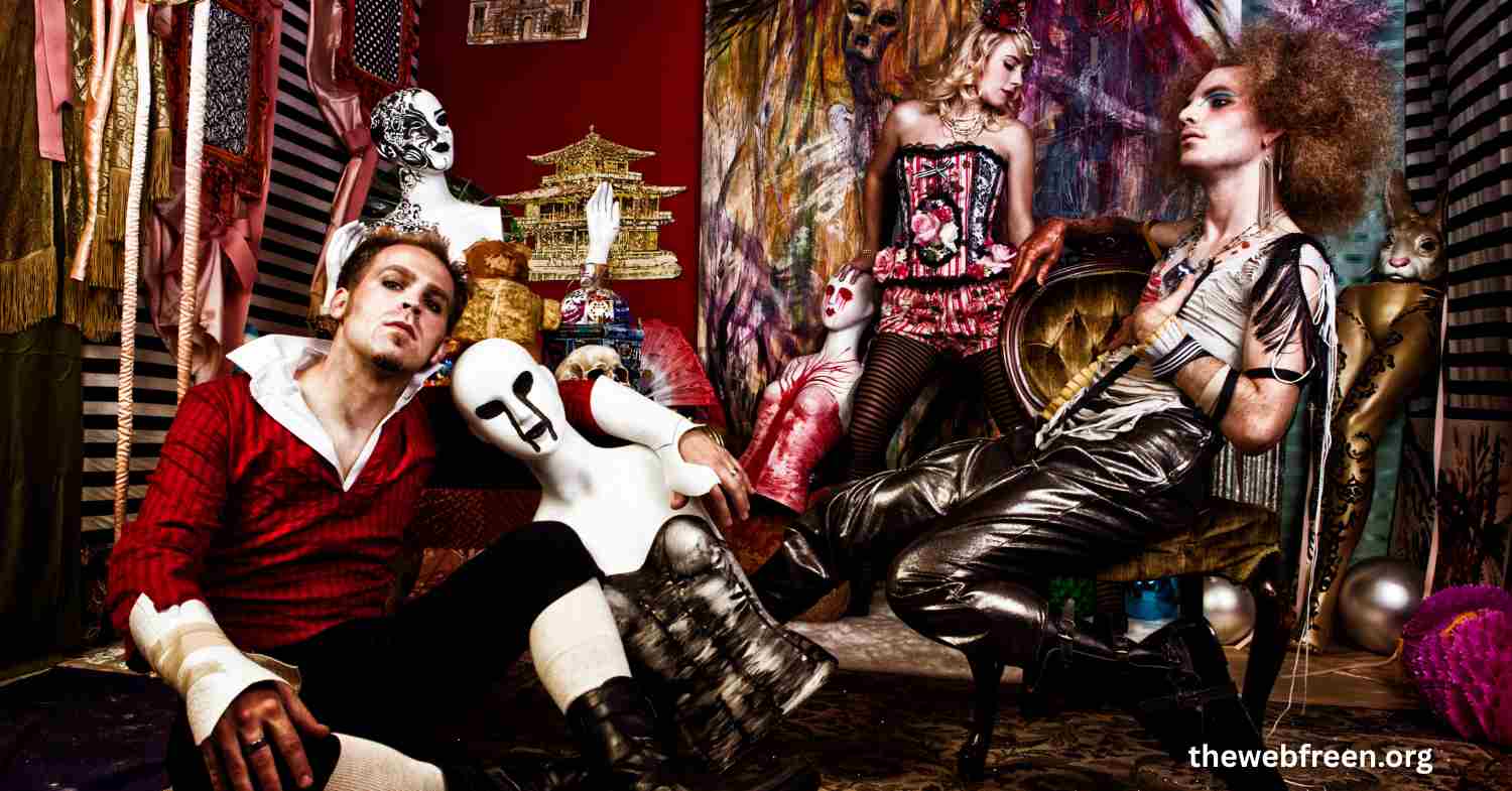 Including avantgarde clothing in your wardrobe need not be daunting. You could do it like so: