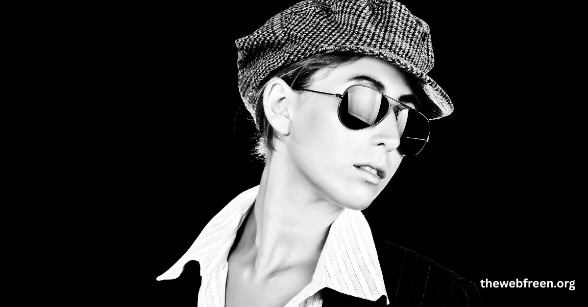 The androgynous fashion style had its origins in the early 20th century when forward-thinking ladies